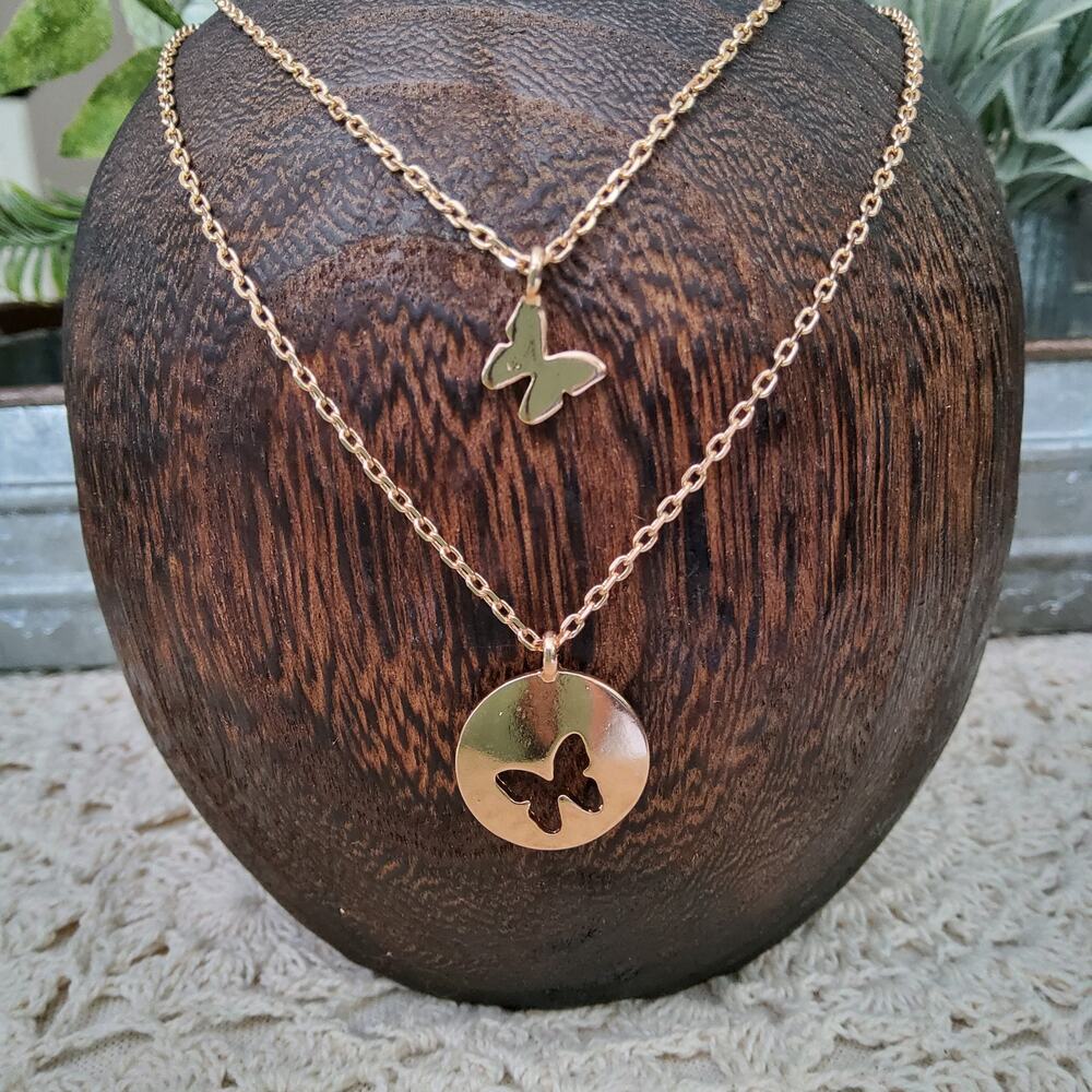 Fashion Women's Butterfly Charm Layered Necklace Set in Gold Tone